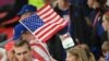 Mokumisi ya Etats-Unis azali koningisa bendele ya Amerika na match ya ekipi na ye na Pays de Galla ya groupe B ya mondial Qatar 2022 na stade Al-Rayyan, west ya Doha, 21 novembre 2022. (Photo Patrick T. FALLON / AFP) 