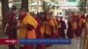 ༧གོང་ས་མཆོག་ནས་དགེ་ཚུལ་སློང་གི་བསླབ་སྡོམ་འབོགས་སྩོལ། 