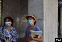 在洛杉矶住了32年的邱太太 (美国之音/施淳仁)