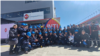 En la imagen posan los trabajadores de Droguería INTI S.A., en la instalación de la planta ubicada en El Alto, Bolivia. 