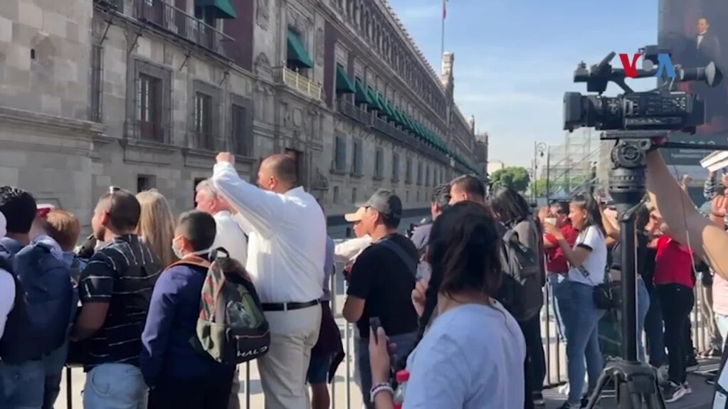 Llegada del presidente de México, Andrés Manuel López Obrador a un centro de votación en Ciudad de México