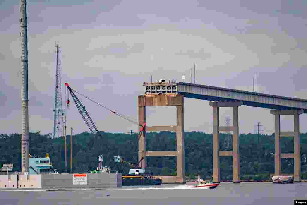 El puente Francis Scott Key después de que el carguero 'Dali' fuera trasladado a la terminal marina Seagirt en el puerto de Baltimore, Maryland, EEUU, el 20 de mayo de 2024. 