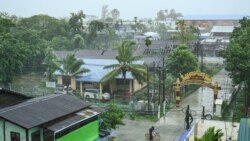 ရခိုင်ပြည်နယ် မုန်တိုင်းသင့်သူတွေ အကူအညီပေးရေး ကန့်သတ်ချက်တွေ ဆက်ရှိနေ