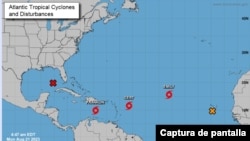 Sistemas de tormentas tropicales en Atlántico, el Caribe y el Golfo de México el 21 de agosto de 2023. Captura de pantalla del sitio del Centro Nacional de Huracanes de EEUU.
