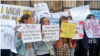 Mujeres en una manifestación en contra de la violencia de género. Archivo y cortesía de Movimiento Manuela Ramos