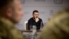 Zelenskyy dice en Járkov que la situación es muy difícil, pero "en general está bajo control"