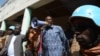 L'ancien candidat à la présidence Karim Meckassoua battant campagne à Birao, RCA, le 24 décembre 2015.