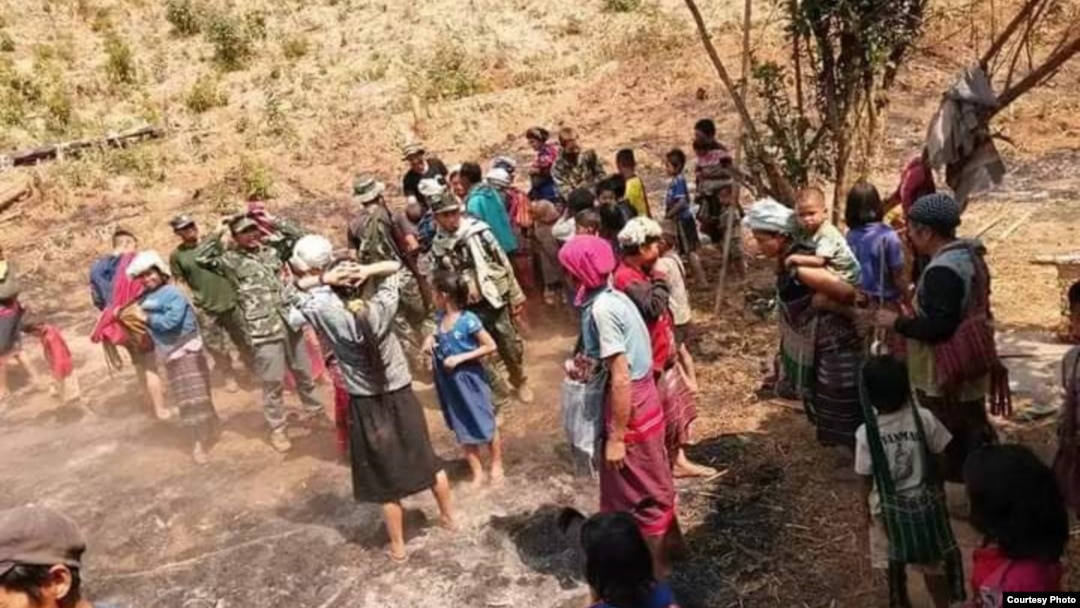 ကရင်ဒေသ စစ်ဘေးဒုက္ခသည်များ 