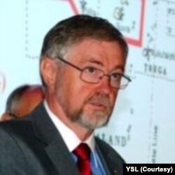 澳大利亚塔斯马尼亚大学法学院学术主任理查德·赫尔 (照片提供: 理查德·赫尔)