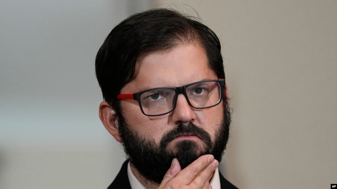 ARCHIVO - El presidente de Chile, Gabriel Boric, en Santiago de Chile, en abril de 2022.