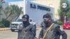 Miembros de la Policía Nacional de Nicaragua durante el allanamiento a las instalaciones de La Prensa. [Foto: VOA/Houston Castillo].