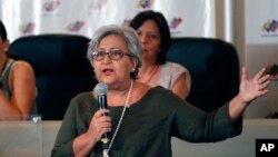 Tibisay Lucena inició su gira en Túnez, luego seguirá por otros países de África y Europa para ratificar la legitimidad de las próximas elecciones en Venezuela. 