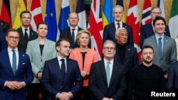 ARCHIVO - Cumbre de líderes europeos en Londres para discutir la seguridad europea y Ucrania, en Lancaster House en Londres, Gran Bretaña, el 2 de marzo de 2025. 