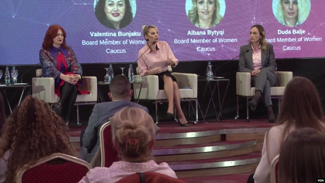 Panel diskusija „Prepoznavanje i borba protiv svih oblika nasilja nad ženama u politici: Vreme je sada!”, u okviru završne konferencije Nedelje žena na Kosovu 