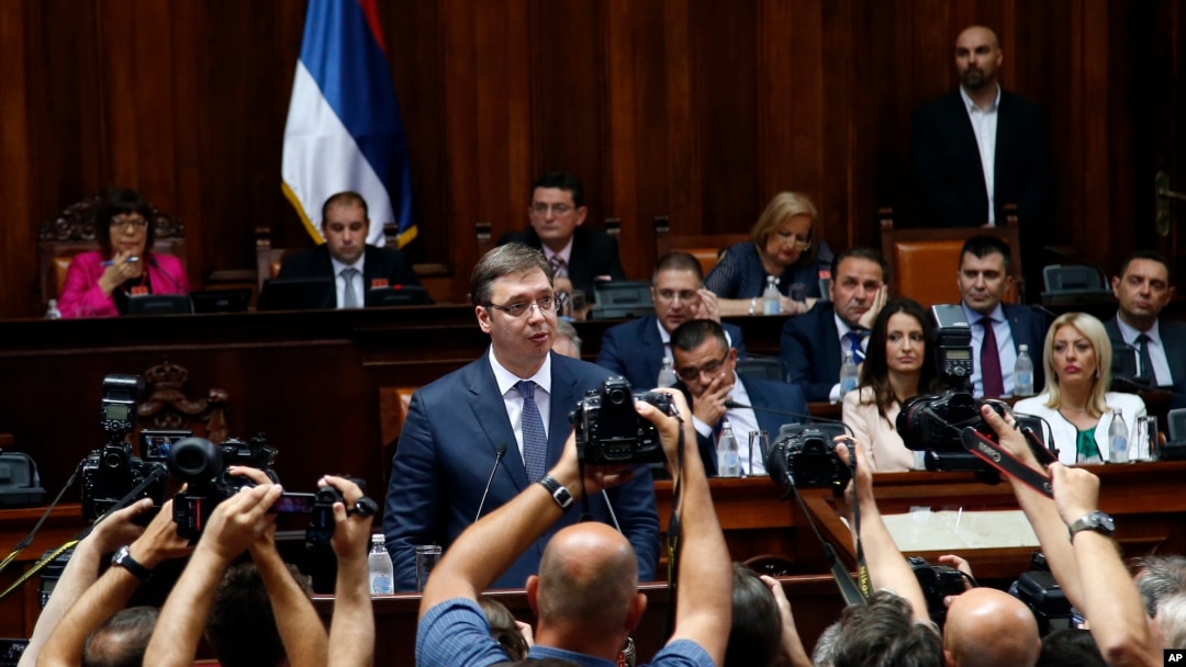 Predsednik Srbije Aleksandar Vučić u jednom od prošlih obraćanja parlementu, Foto: AP Photo/Darko Vojinovic