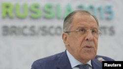 El ministro de Relaciones Exteriores ruso, Sergei Lavorv, dice Rusia y EE.UU. tienen que cooperar en Siria.