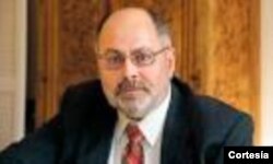 Prof. Carlos Indacochea