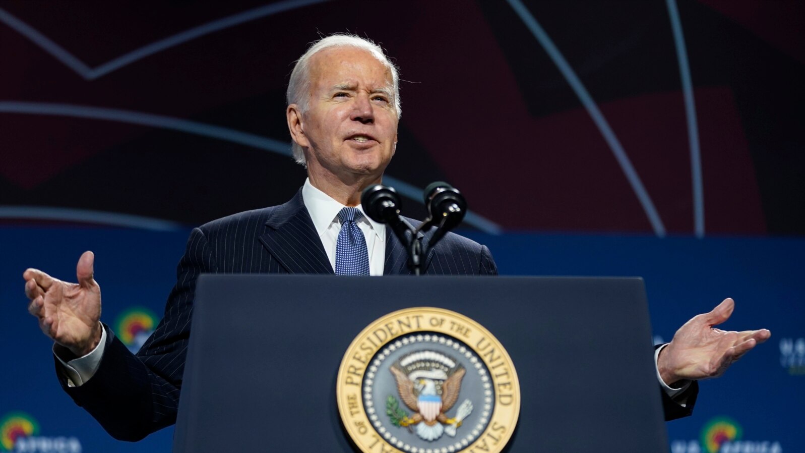 Shugaban Amurka Joe Biden, lokacin da yake jawabi a taron kolin shugabannin Amurka da Afirka