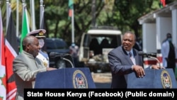 Perezida Uhuru Kenyatta na Evariste Ndayishimiye