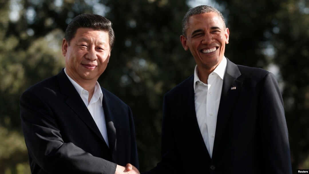 美國總統奧巴馬(右)去年7月在加州與中國國家主席習近平會面。