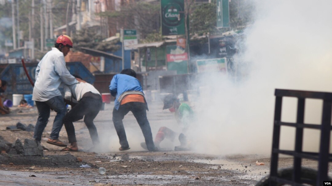 မတ်လ ၃ ရက်နေ့ ဖြိုခွင်းခံခဲ့ရတဲ့ မန္တလေးမြို့မြင်ကွင်း။ (မတ် ၃၊ ၂၀၂၁)