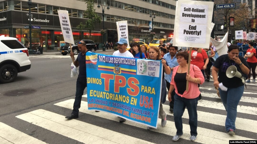 Migrantes recorrieron las calles de Nueva York el domingo, 18 de septiembre de 2016, en reclamo de TPS para los inmigrantes ecuatorianos.