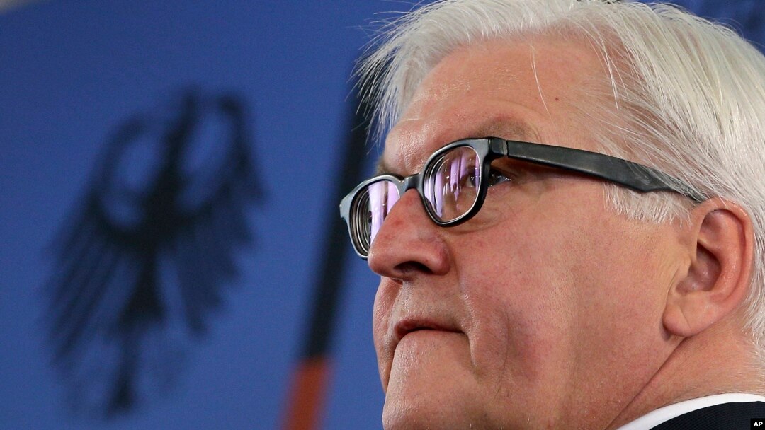 El ministro de Exteriores alemán, Frank-Walter Steinmeier, defiende la expulsión del espía estadounidense.