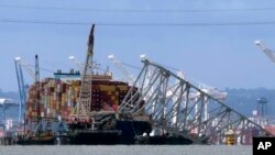 La investigación de la Junta Nacional de Seguridad en el Transporte de Estados Unidos reveló fallos de energía previos al accidente y el FBI ha iniciado una investigación criminal. 