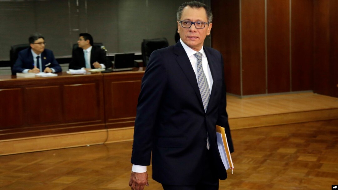 El exvicepresidente de Ecuador, Jorge Glass llega a la Corte Suprema en Quito, para apelar su condena de prisión de seis años por corrupción relacionada con el escándalo Odebrecht. Mayo 23, 2019.