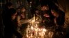 Los chilenos recordaron con velas el domingo 27 de octubre de 2019 a los que perdieron la vida en las recientes manifestaciones contra el gobierno del presidente Sebastián Piñeira.