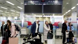 2024年2月9日，一群俄羅斯遊客抵達北韓平壤國際機場，他們可能是疫情爆發以來第一批進入北韓的外國遊客。 (資料照：美聯社)