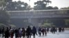 EE.UU. lanza fuerte advertencia a caravana de migrantes centroamericanos
